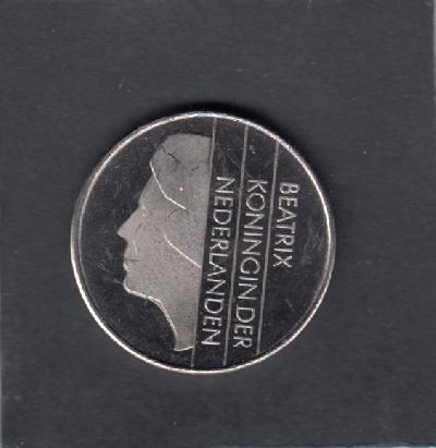 Beschrijving: 2 1/2 Gulden Beatrix